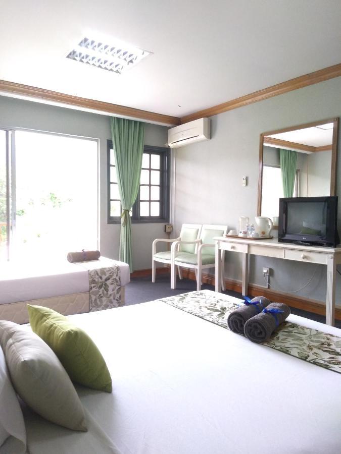 Deluxe Family Hotel Room At Selesa Resort Bentong Extérieur photo